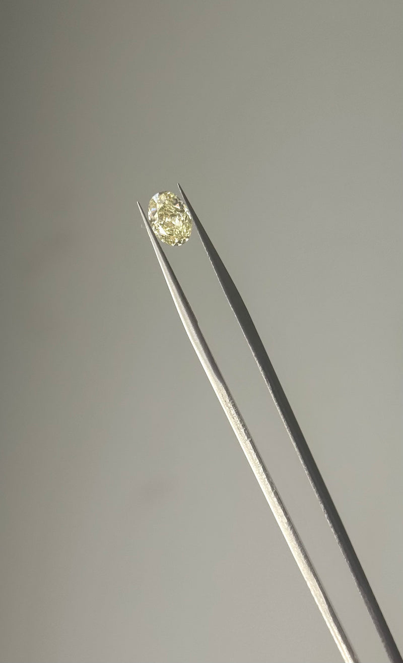 1.21ct Fancy Yellow Diamond