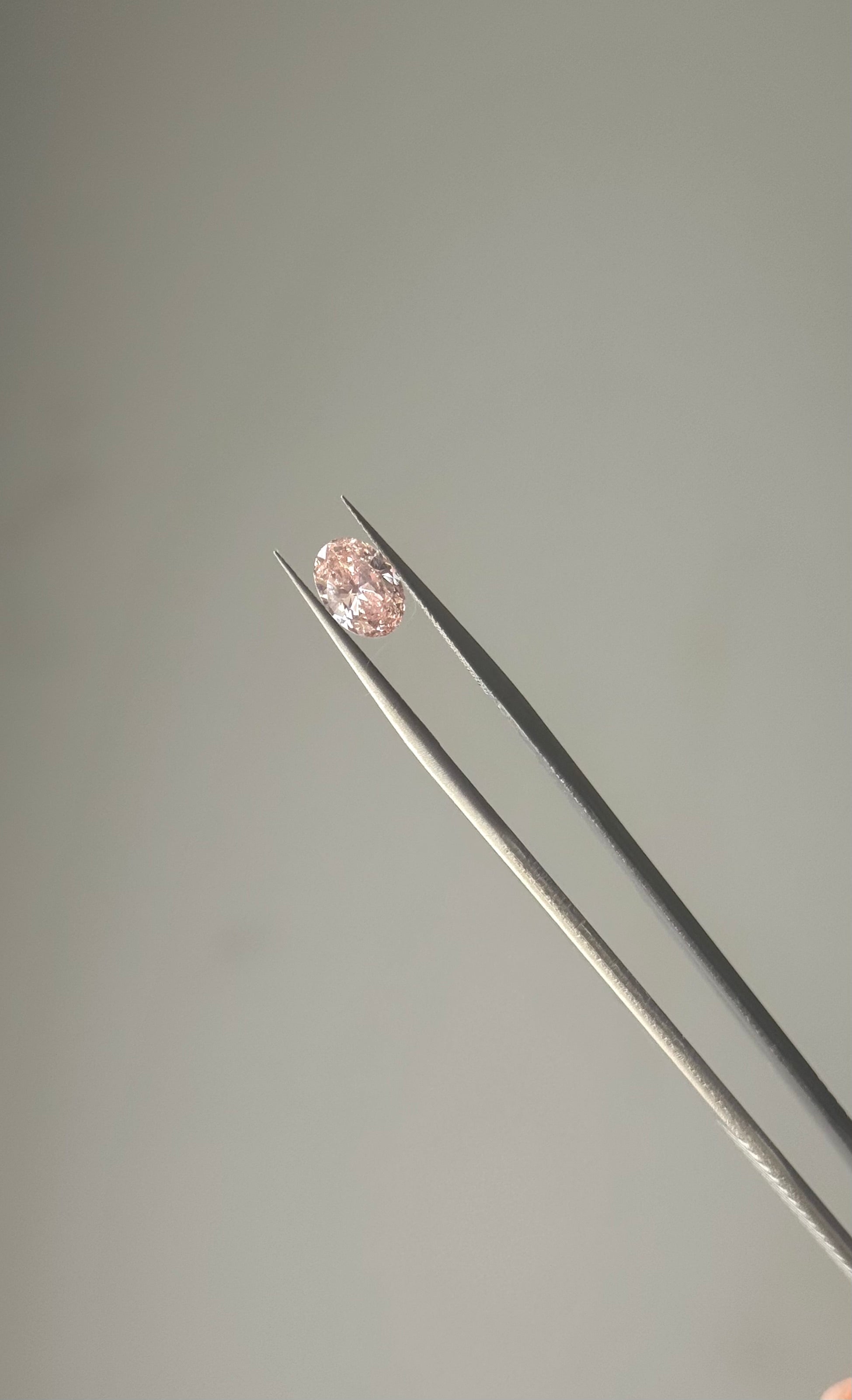 1.01ct Fancy Vivid Pink Diamond
