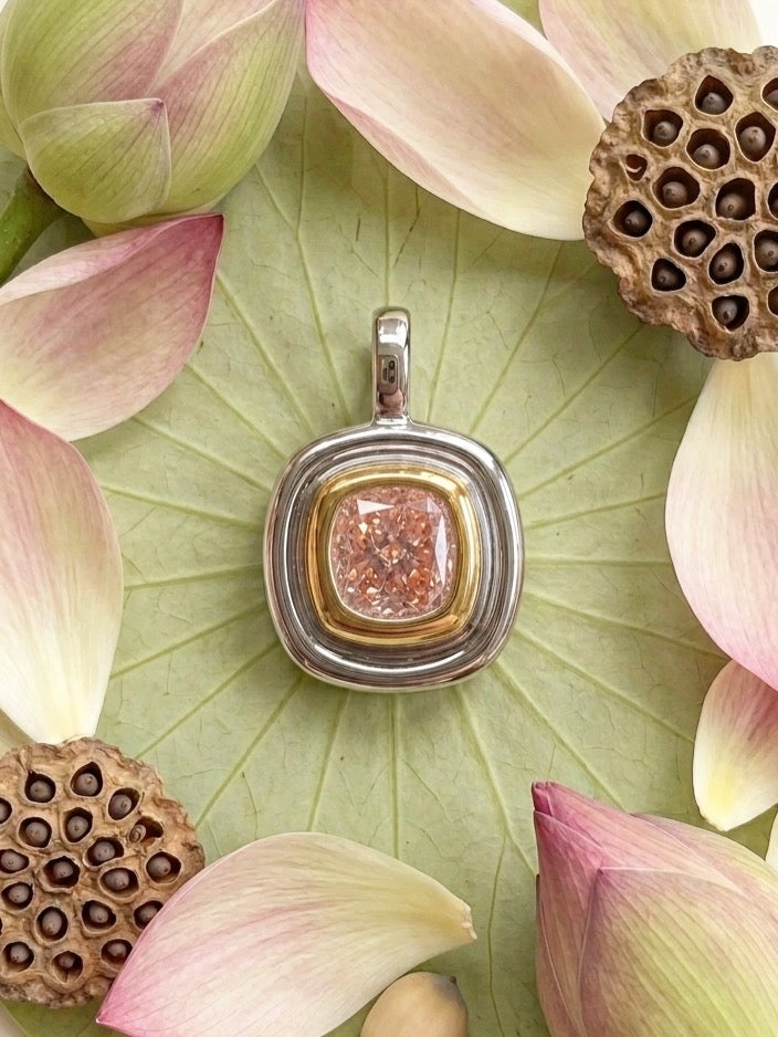 LOTUS PENDANT